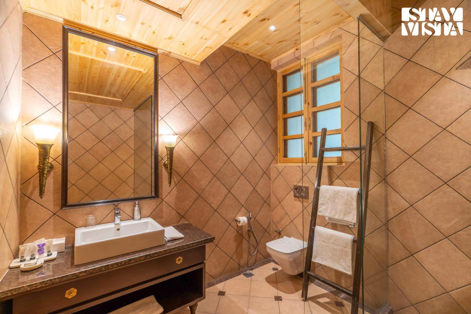 Stayvista At Sylvana Villas With Lawn, Bbq And Jacuzzi Касаулі Екстер'єр фото