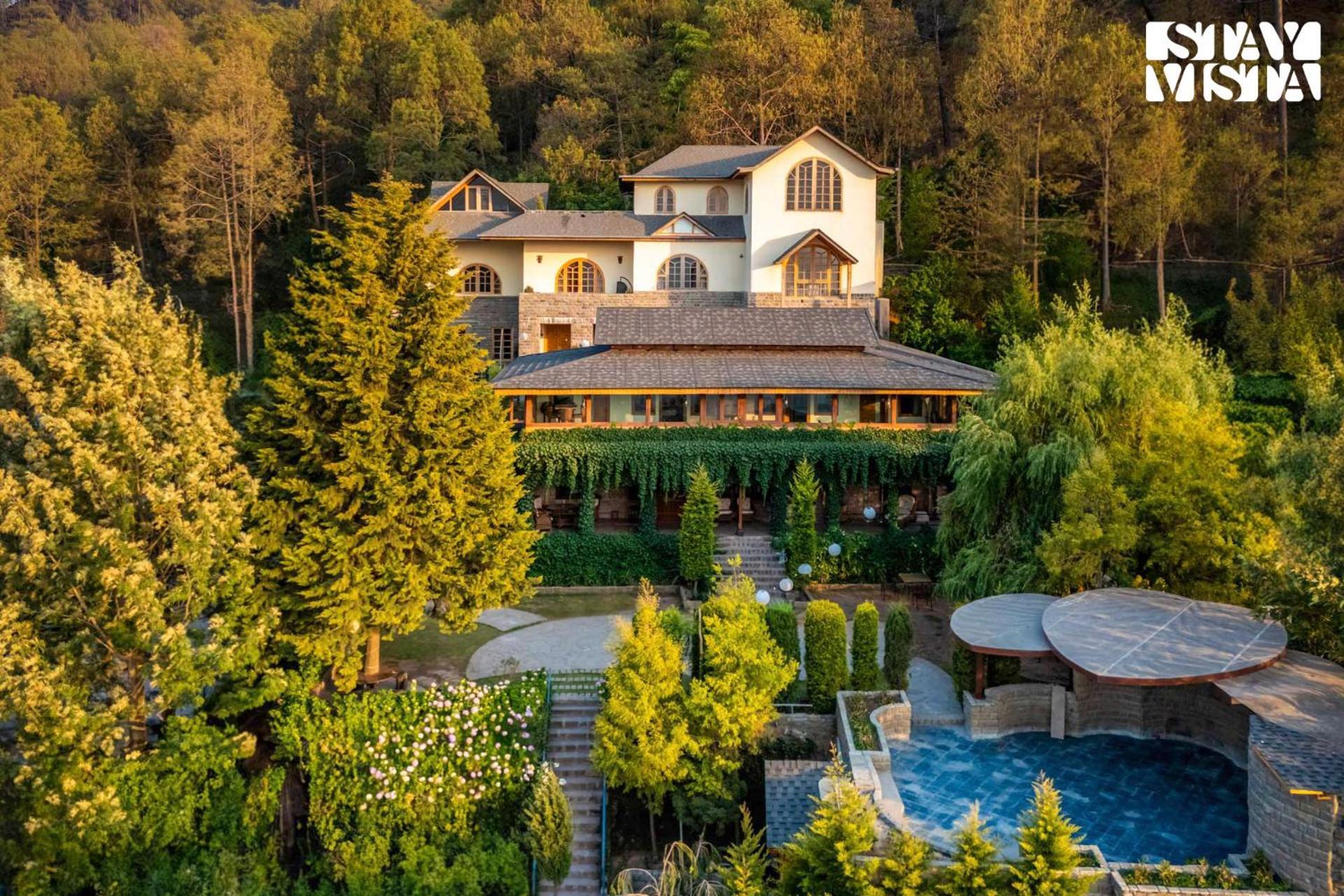 Stayvista At Sylvana Villas With Lawn, Bbq And Jacuzzi Касаулі Екстер'єр фото